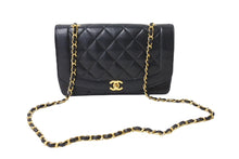 Load image into Gallery viewer, CHANEL シャネル ダイアナ25 マトラッセチェーンショルダーバッグ ココマーク 2番台 ラムスキン ブラウン ゴールド 良品 中古 65151