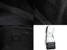 Load image into Gallery viewer, 極美品 LOUIS VUITTON ルイ ヴィトン エクリプス アウトドア メッセンジャーPM ショルダーバッグ M30233 ブラック 中古 65194