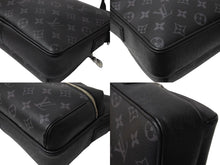 Load image into Gallery viewer, 極美品 LOUIS VUITTON ルイ ヴィトン エクリプス アウトドア メッセンジャーPM ショルダーバッグ M30233 ブラック 中古 65194