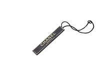 Load image into Gallery viewer, CHANEL シャネル ココマーク ピアス ラインストーン 両耳 D10V刻印 フランス製 シルバー メタル ラインストーン 美品 中古 65201