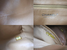 Load image into Gallery viewer, CHANEL シャネル ハンドバッグ ミニボストンバッグ ボーリングバッグ 11番台 2007年 キャビアスキン ベージュ 美品 中古 65232