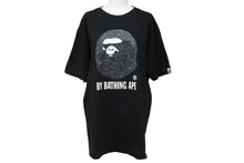Load image into Gallery viewer, A BATHING APE KAWS アベイシングエイプ カウズ 半袖Ｔシャツ コラボ ブラック サイズL プリント ベイプ 美品 中古 65233