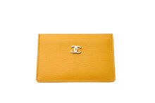 Load image into Gallery viewer, CHANEL シャネル カードケース ココマーク 6番台 2000年 イエロー レザー ゴールド金具 フランス製 中古 65268
