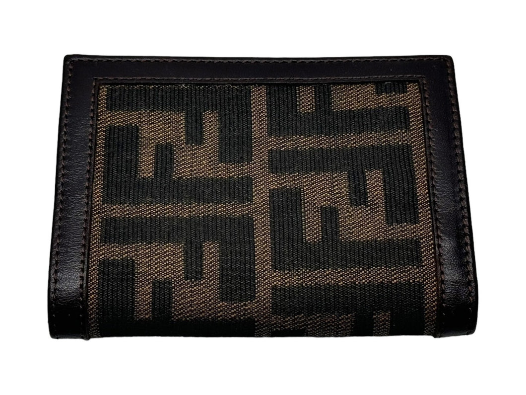 極美品 FENDI フェンディ 二つ折り財布 コンパクト レザ―キャンバス シルバー金具 ズッカ柄 ブラウン 中古 65290 