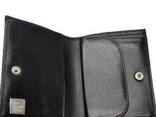 画像をギャラリービューアに読み込む, 極美品 FENDI フェンディ 二つ折り財布 コンパクト レザ―キャンバス シルバー金具 ズッカ柄 ブラウン 中古 65290 