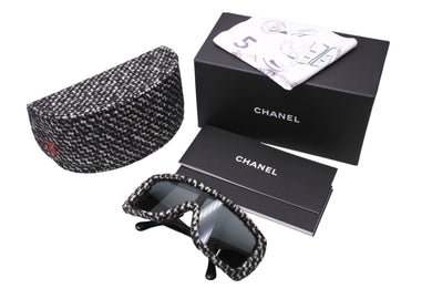CHANEL シャネル サングラス ゴーグル ココマーク 刺繍 2021AW ツイード ブラック ホワイト レッド シルバー金具 美品 中古 65301