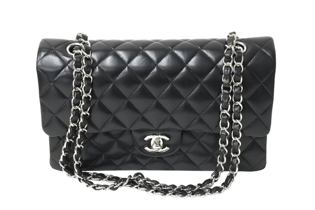 極美品 CHANEL シャネル チェーンショルダーバッグ マトラッセ25 Wフラップラップ ラムスキン ブラックシルバー 18番台 中古 65332
