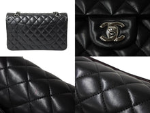 Load image into Gallery viewer, 極美品 CHANEL シャネル チェーンショルダーバッグ マトラッセ25 Wフラップラップ ラムスキン ブラックシルバー 18番台 中古 65332