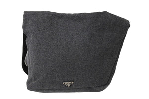 PRADA プラダショルダーバッグ トライアングルロゴ グレーコットン シルバー金具 美品 中古 65353 