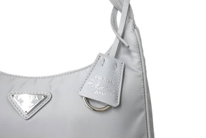未使用 PRADA プラダ ハンドバッグ ワンショルダー ナイロン ホーボー Re-Edition 2000 1NE515 ブルー 中古 65367 