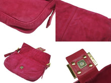 Load image into Gallery viewer, FENDI フェンディ マンマバケット ワンショルダーバッグ ラメ スエード レザー ショッキングピンク ゴールド金具 美品 中古 4b006540