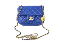 Load image into Gallery viewer, [USED/中古]CHANEL シャネル ショルダーバッグ ブルー ラムスキン ゴールド金具 Aランク 中古 65410