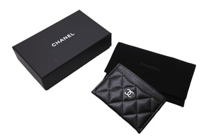新品同様 CHANEL シャネル カードケース ココマーク キャビアスキン シリアルランダム ブラック シルバー金具 中古 65417 正規品