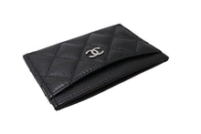 Load image into Gallery viewer, 新品同様 CHANEL シャネル カードケース ココマーク キャビアスキン シリアルランダム ブラック シルバー金具 中古 65417 正規品
