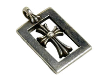 Load image into Gallery viewer, CHROME HEARTS クロムハーツ フレームドオープン CHベビーファットチャーム ペンダントトップ 重量4.6g シルバー925 美品 中古 65438