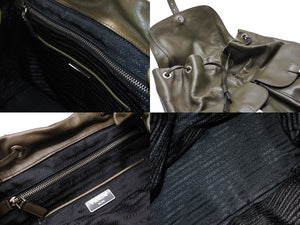 極美品 PRADA プラダ リュック デイパック トライアングルロゴ B2811L レザー シルバー金具 カーキ 中古 65474 