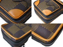Load image into Gallery viewer, LOUIS VUITTON ルイヴィトン アマゾン メッセンジャー ショルダーバッグ N40357 ダミエ エベヌ モノグラム NIGO 美品 中古 65508