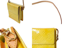 Load image into Gallery viewer, LOUIS VUITTON ルイ ヴィトン ヴェルニ モット ショルダーバッグ M91059 モノグラムヴェルニ エナメル イエロー 美品 中古 65530