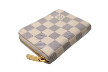 Load image into Gallery viewer, LOUIS VUITTON ルイ ヴィトン ジッピー コインパース コインケース N60229 ダミエアズール キャンバス ホワイト 美品 中古 65544