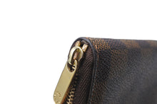 Load image into Gallery viewer, LOUIS VUITTON ルイ ヴィトン ジッピー コイン パース コインケース N63070 ダミエ エベヌ キャンバス ブラウン 美品 中古 65545