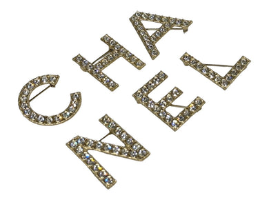 新品同様 CHANEL シャネル ロゴ ブローチ アルファベット6個セット ラインストーン AB1368 アクセサリー ゴールド金具 中古 65572