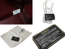 Load image into Gallery viewer, CHANEL シャネル チェーンショルダーバッグ ココマーク マトラッセ ラムスキン 2番台 1992年 ブラック ゴールド 美品 中古 65573