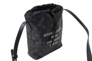 極美品 LOUIS VUITTON ルイヴィトン モノグラムエクリプスフラグメント ナノバッグ ショルダーバッグ M43418 ブラック 中古 65583