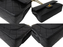 Load image into Gallery viewer, CHANEL シャネル チェーンショルダーバッグ Wフラップ マトラッセ 23cm ココマーク ラムスキン 1番台 ブラック ゴールド金具 美品 中古 65595