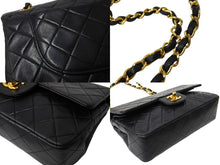 Load image into Gallery viewer, CHANEL シャネル チェーンショルダーバッグ Wフラップ マトラッセ 23cm ココマーク ラムスキン 1番台 ブラック ゴールド金具 美品 中古 65597