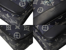 画像をギャラリービューアに読み込む, 極美品 LouisVuitton ルイヴィトン メッセンジャーPM ライオン モノグラム サバンナ ショルダーバッグ M54248 ネイビー 中古 65615