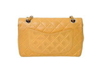Load image into Gallery viewer, CHANEL シャネル マトラッセ23 Wフラップ Wチェーンショルダーバッグ 5番台 ラムスキン オレンジ シルバー金具 良品 中古 65626