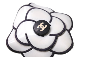 CHANEL シャネル ココマーク カメリアコサージュ ブローチ アクセサリー ラバー 11g ホワイト ブラック 美品 中古 65651