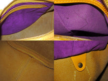 Load image into Gallery viewer, Louis Vuitton ルイヴィトン スピーディ25 ボストンバッグ M43019 エピレザー イエロー ゴールド金具 良品 中古 65672