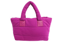 Load image into Gallery viewer, 極美品 CHANEL シャネル コココクーン マトラッセ ハンドバッグ A48611 13番台 2009年 リバーシブル パープル ネイビー 中古 65709