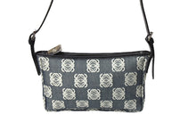 Load image into Gallery viewer, 極美品 LOEWE ロエベ アナグラム ハンドバッグ ワンショルダーバッグ ポーチ キャンバス シルバー金具 グレー 中古 65747
