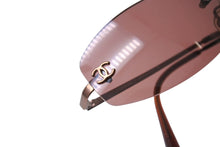 Load image into Gallery viewer, CHANEL シャネル サングラス 4002 ココマーク ノーフレーム サイズ54□19 130 ブラウン パープル 美品 中古 65749