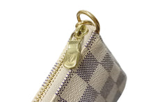 画像をギャラリービューアに読み込む, LOUIS VUITTON ルイヴィトン ポーチ N58010 ミニポシェットアクセソワール ダミエアズール ホワイト ゴールド金具 美品 中古 65750