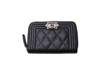 Load image into Gallery viewer, 極美品 CHANEL シャネル コインケース 財布 ボーイ ラウンドファスナー キャビアスキン A80602 シルバー金具 ブラック 美品 中古 65829