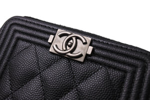 極美品 CHANEL シャネル コインケース 財布 ボーイ ラウンドファスナー キャビアスキン A80602 シルバー金具 ブラック 美品 中古 65829