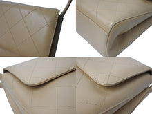 Load image into Gallery viewer, 極美品 CHANEL シャネル ワンショルダーバッグ 5番台 ワイルドステッチ ココマーク レザー ベージュ ゴールド金具 中古 65833