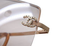 Load image into Gallery viewer, 極美品 CHANEL シャネル サングラス ココマーク ラインストーン 4092-B ゴールド金具 サイズ 62□15 120 中古 65839
