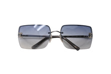 Load image into Gallery viewer, CHANEL シャネル サングラス ココマーク ラインストーン 4092-B シルバー金具 サイズ 62□15 120 グレー 美品 中古 65842