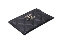 Load image into Gallery viewer, 極美品 CHANEL シャネル カードケース ココマーク ラインストーン マトラッセ ブラック キャビアスキン AP3343 中古 65844