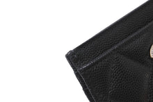 Load image into Gallery viewer, 極美品 CHANEL シャネル カードケース ココマーク ラインストーン マトラッセ ブラック キャビアスキン AP3343 中古 65844