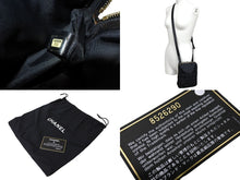 Load image into Gallery viewer, 極美品 CHANEL シャネル ミニショルダーバッグ ココマーク 8番台 ニュートラベルライン ナイロン ブラック ゴールド金具 中古 65920