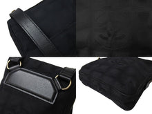 Load image into Gallery viewer, 極美品 CHANEL シャネル ミニショルダーバッグ ココマーク 8番台 ニュートラベルライン ナイロン ブラック ゴールド金具 中古 65920