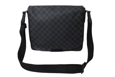 新品同様品 LOUIS VUITTON ルイヴィトン ショルダーバッグ ダニエルMM N58029 ダミエグラフィットブラック シルバー金具 中古 65926