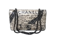 Load image into Gallery viewer, 極美品 CHANEL シャネル マトラッセ25 ニュースペーパー Wフラップラップ ラムスキン ブラックシルバー 21番台 中古 65932