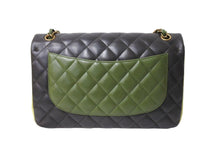 Load image into Gallery viewer, 極美品 CHANEL シャネル チェーンショルダーバッグ マトラッセ30cm 抹茶 京都 Wフラップラップ グリーン 18番台 中古 65935