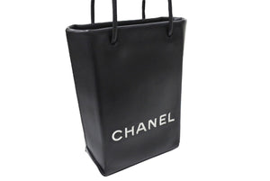 CHANEL シャネル エッセンシャル ハンドバッグ 12番台 A46880 ラムスキン ロゴ ブラック シルバー金具 美品 中古 65939